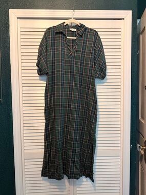 entro Green Plaid Collared Maxi Dress